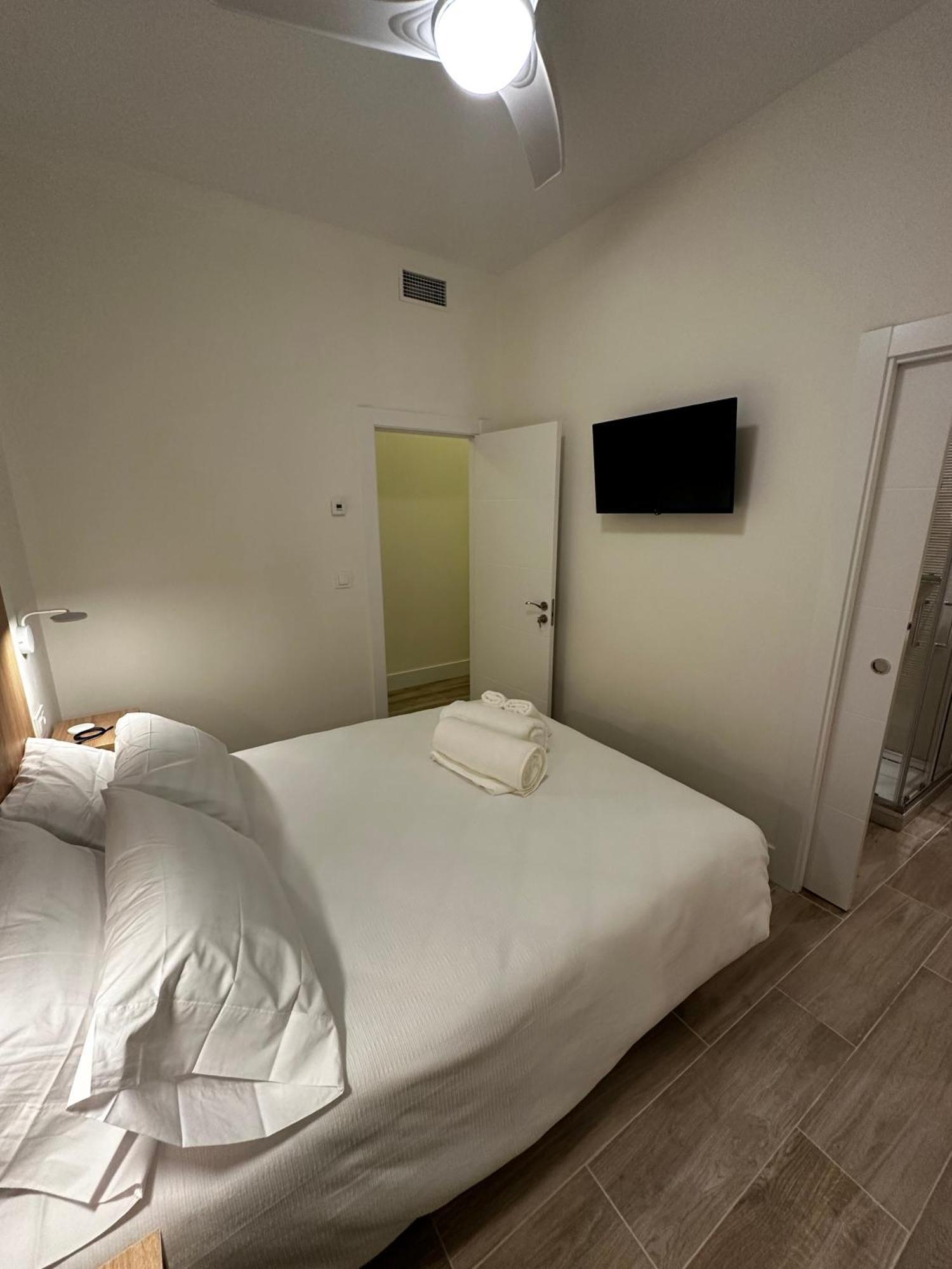 Apartamentos Moncloa Madrid Esterno foto