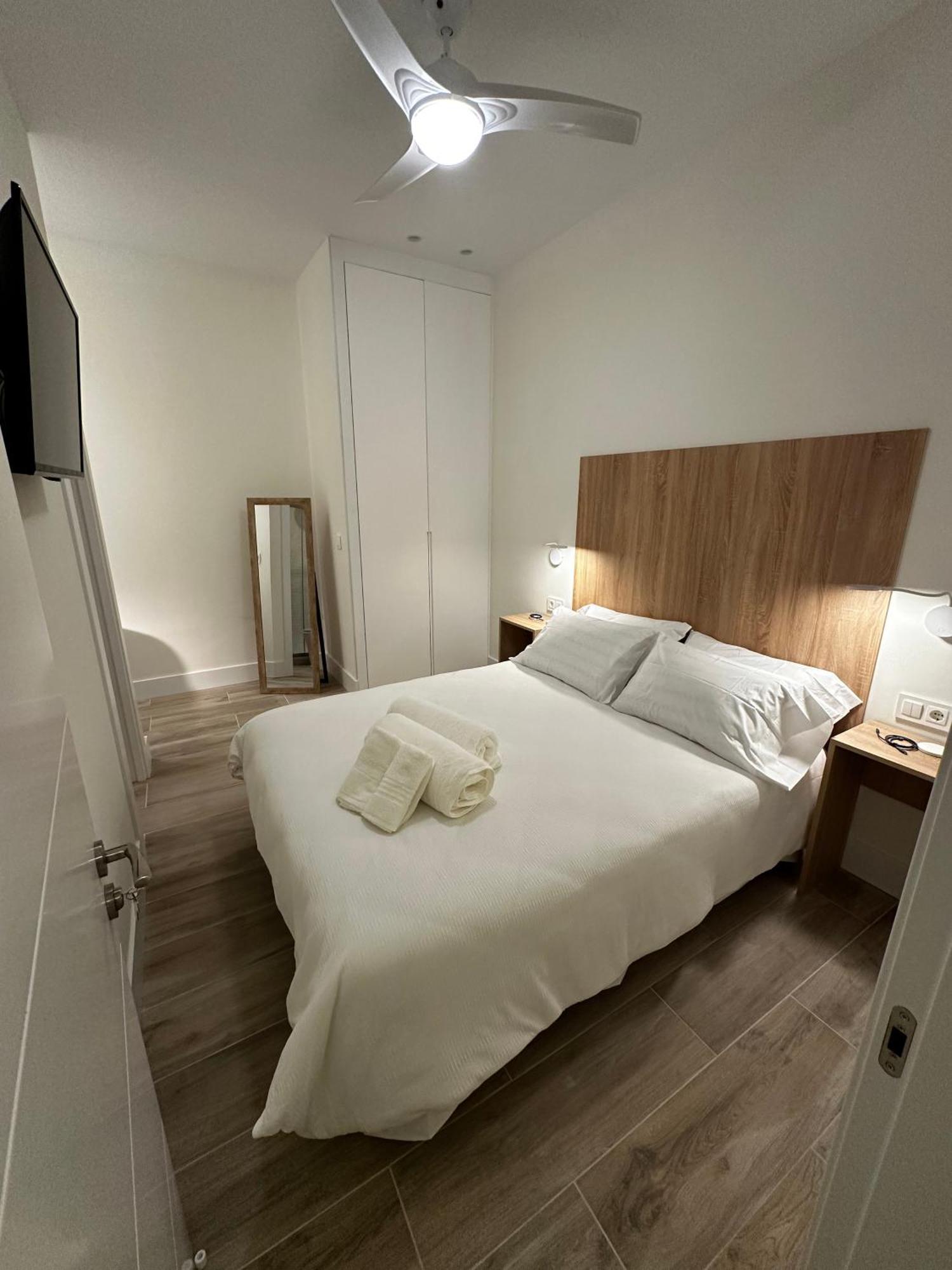 Apartamentos Moncloa Madrid Esterno foto